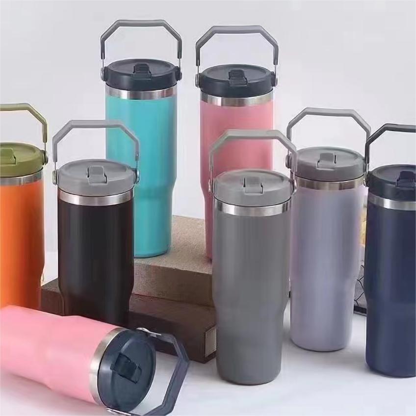 टोंटी के साथ यात्रा पानी की बोतल का उपयोग कैसे करें